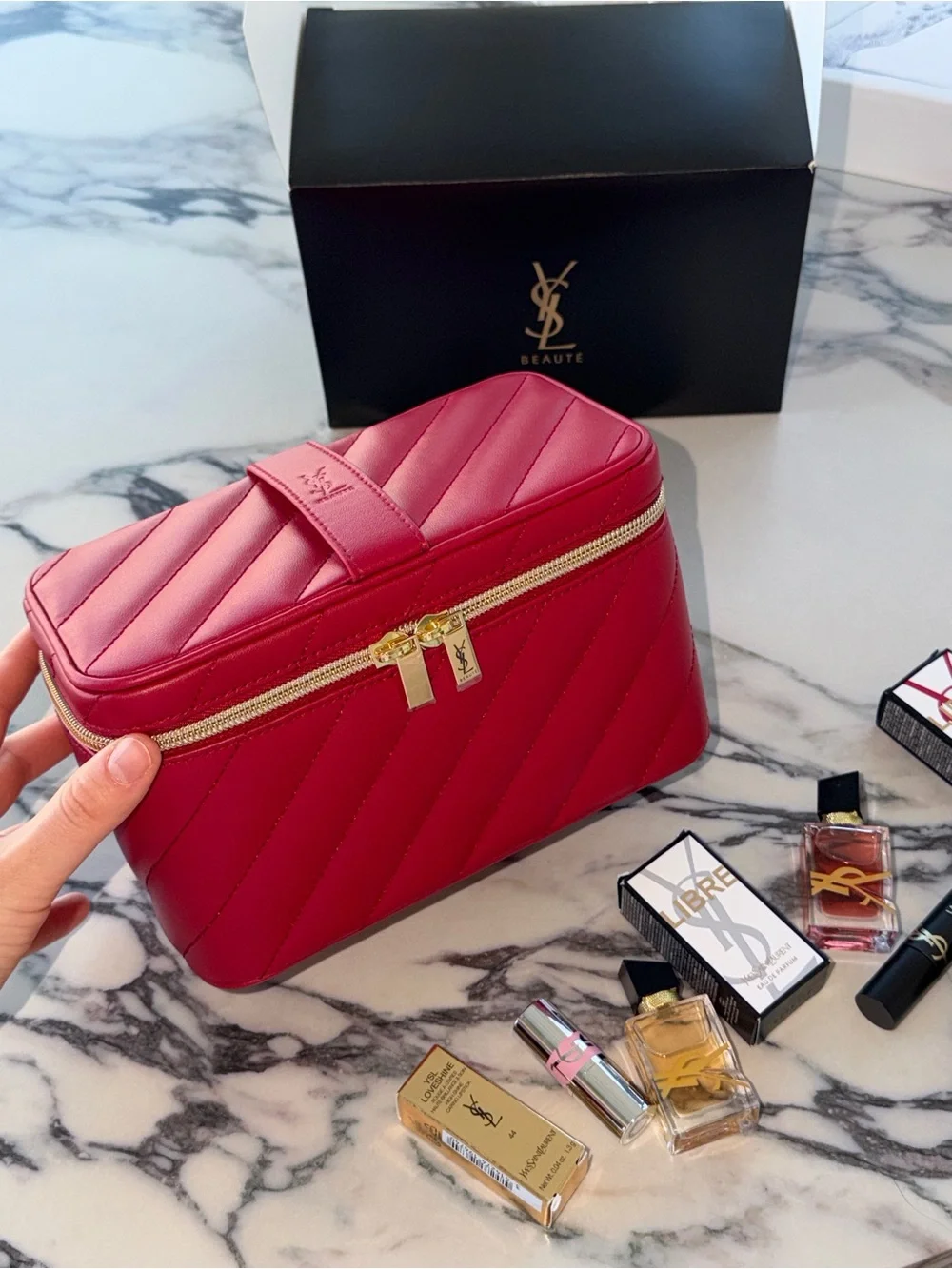 Yves Saint Laurent Beauty Red Quilted Leather Cosmetic Vanity Case - Picture 5 of 13